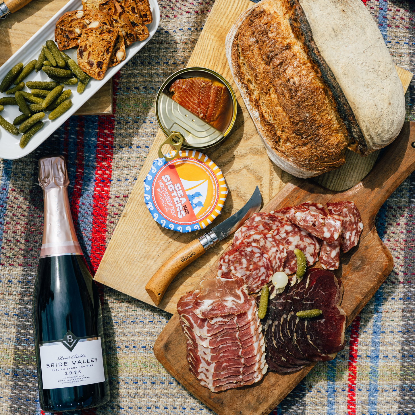 Bride Valley Bella Rosé 2018 & Wooden Gift Box