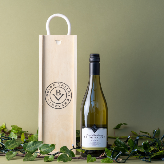 Bride Valley Dorset Chardonnay 2022 & Wooden Gift Box